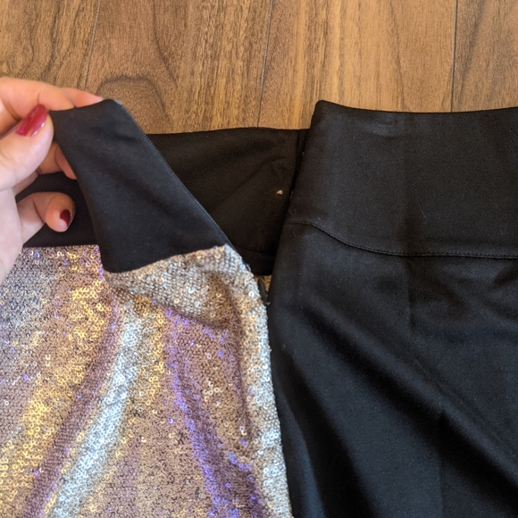 Yaya&Co brand new sequin skirt - Picture 3 of 7